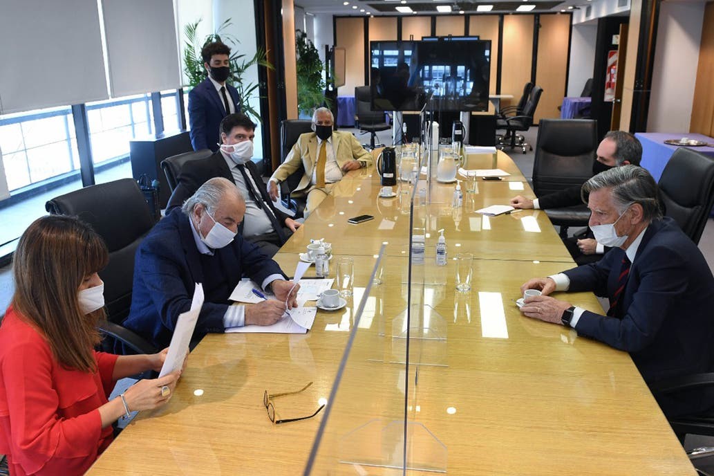 El Sindicato de Comercio eleva el sueldo básico y brinda un bono de $5000 por seis meses | Actualidad