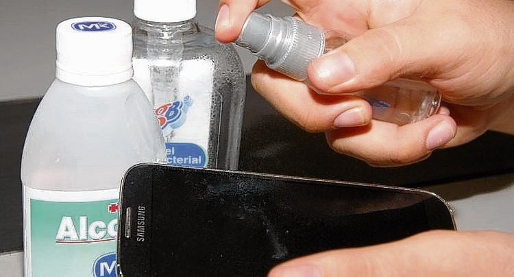 El coronavirus puede sobrevivir hasta 28 días en billetes o celulares | Internacionales