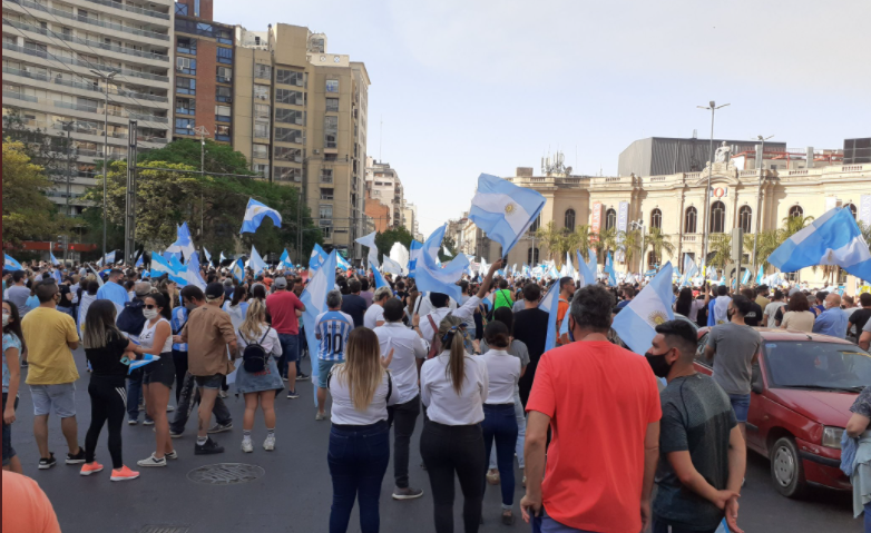 Banderazo nacional contra las políticas del gobierno: así se vivió en Córdoba | Córdoba