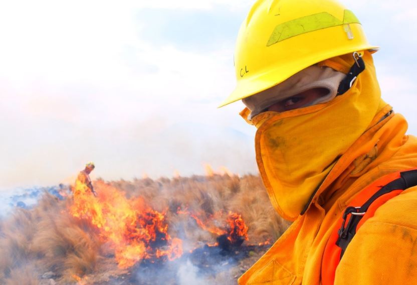 Continúa el combate contra el fuego en Capilla del Monte | Córdoba