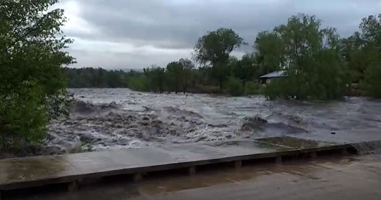 VIDEO: fuerte creciente ingresó al río Santa Rosa y llegó al puente La Olla | Córdoba