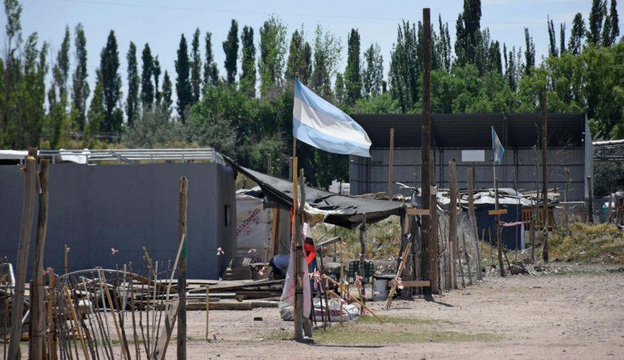 Su ex esposa lo denunció por abusar de sus hijas menores, los vecinos le prendieron fuego la casa y lo mataron | Actualidad