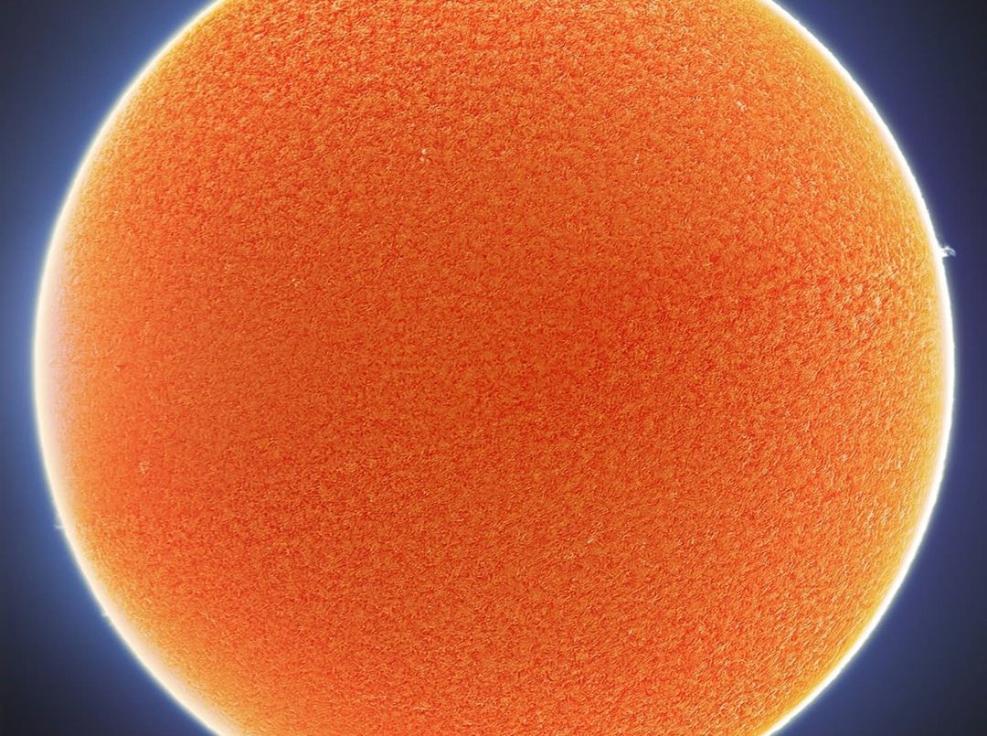 Captan el momento en que la Estación Espacial Internacional pasa frente al sol y la luna | Internacionales