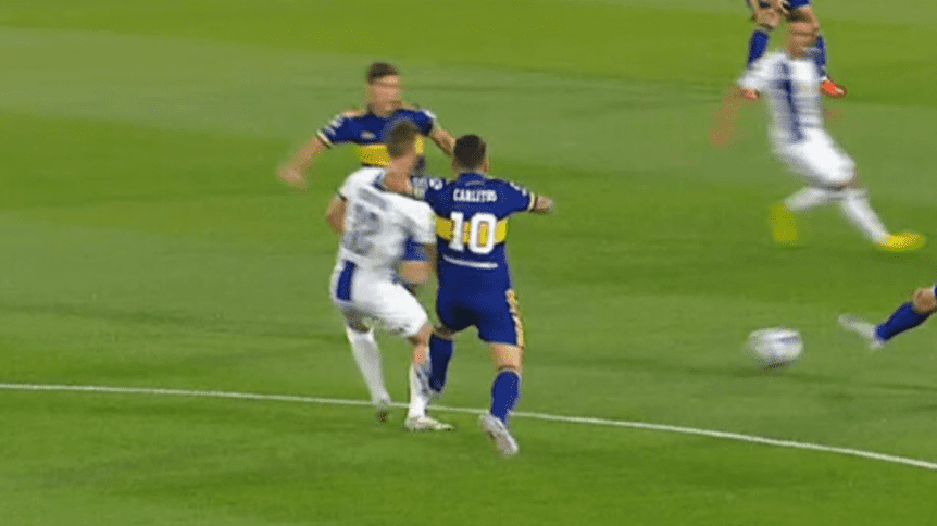 Delfino admitió que debió haber expulsado a Tevez: "No vi el planchazo como lo tenía que ver" | Deportes