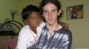 Violan y matan a un pedófilo en la cárcel: estaba condenado por el abuso de 191 huérfanos | Internacionales