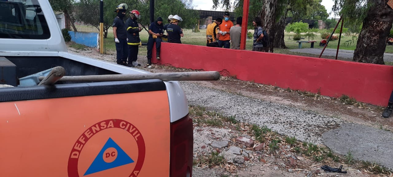 Parkour en Bahía Blanca: Cayó de cuatro metros de altura y sufrió lesiones | Actualidad