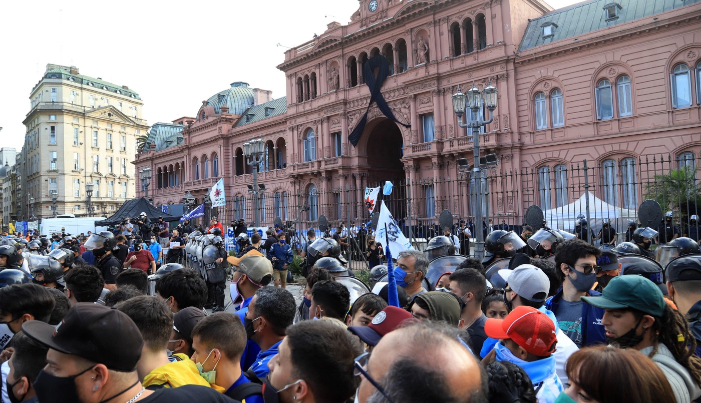 Consecuencias sanitarias tras el funeral de Maradona: "No fue bueno", dijo Quirós | Actualidad