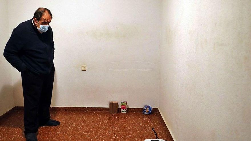 Desoladora imagen: vendió hasta los muebles para sobrevivir a la crisis que desató el coronavirus | Internacionales