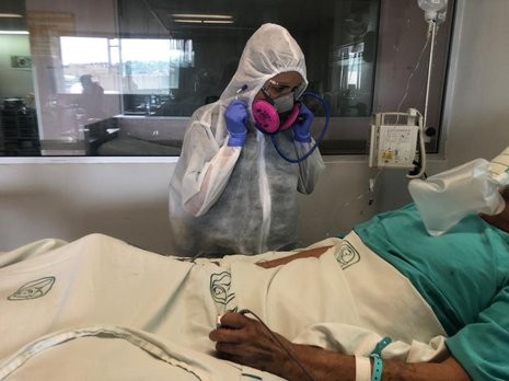 Video estremecedor: murió de coronavirus en la puerta de un hospital colapsado en México | Internacionales