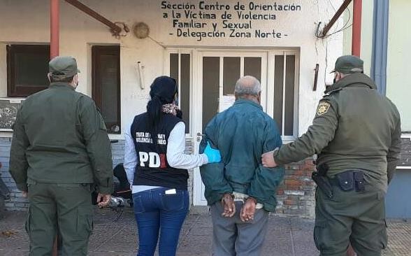 Durante 21 años abusó sexualmente de sus propias hijas, a quienes hizo madres | Actualidad