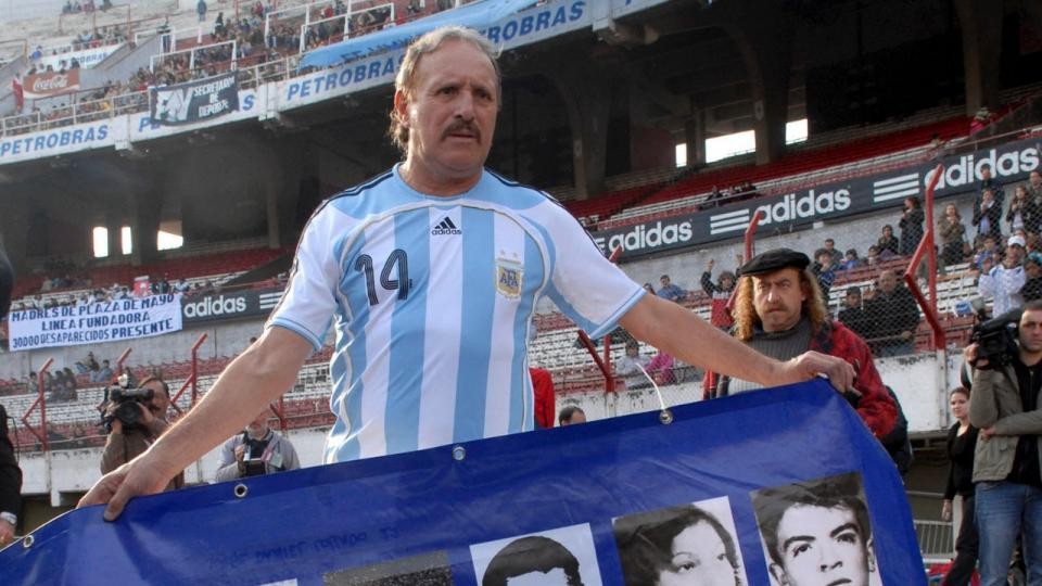 Leopoldo Jacinto Luque fue internado en terapia intensiva por coronavirus | Deportes