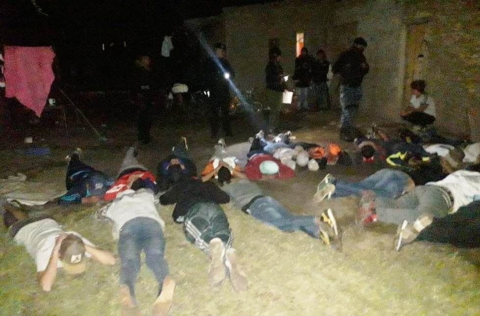 Imponen multas por un millón de pesos a intendentes y vecinos por fiestas clandestinas en San Luis | Actualidad