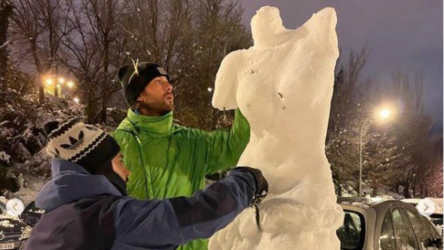 Causa furor una Venus de Milo hecha de nieve en España | Redes
