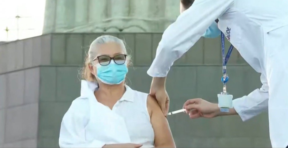 Coronavirus: al pie del Cristo en Río, Brasil lanzó su plan de vacunación | Internacionales