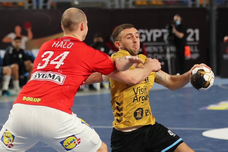 Los Gladiadores cayeron ante Dinamarca, pero se clasificaron a la segunda fase del Mundial de Handball | Deportes