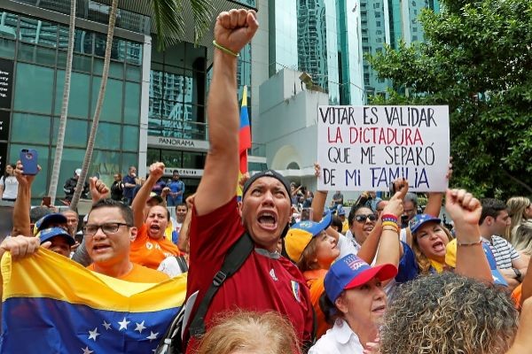 Antes de irse, Trump suspendió la deportación de venezolanos por los próximos 18 meses | Internacionales