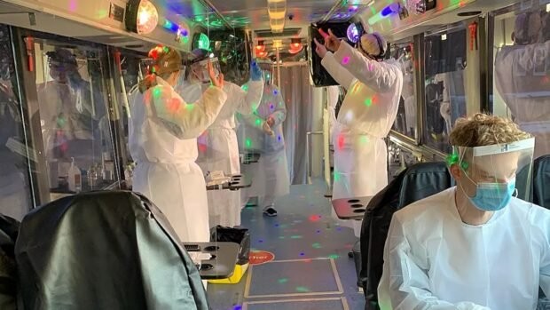 Con micros discoteca buscan detectar nuevos casos de coronavirus | Internacionales