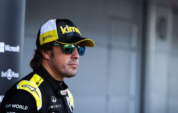 Fernando Alonso fue atropellado por un auto cuando entrenaba con su bicicleta | Deportes