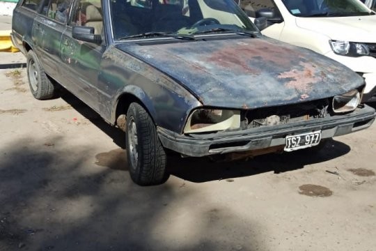 Detuvieron al hombre que agredió a su exmujer, quien se arrojó del auto en movimiento | Actualidad