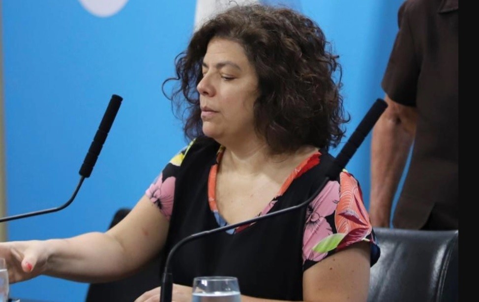 Preparan un plan "de monitoreo" tras el escándalo de las vacunas vip | Actualidad