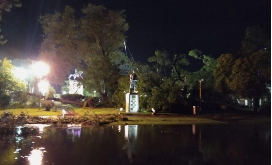 La intensa tormenta dejó destrozos y heridos en el sudeste de Córdoba | Córdoba