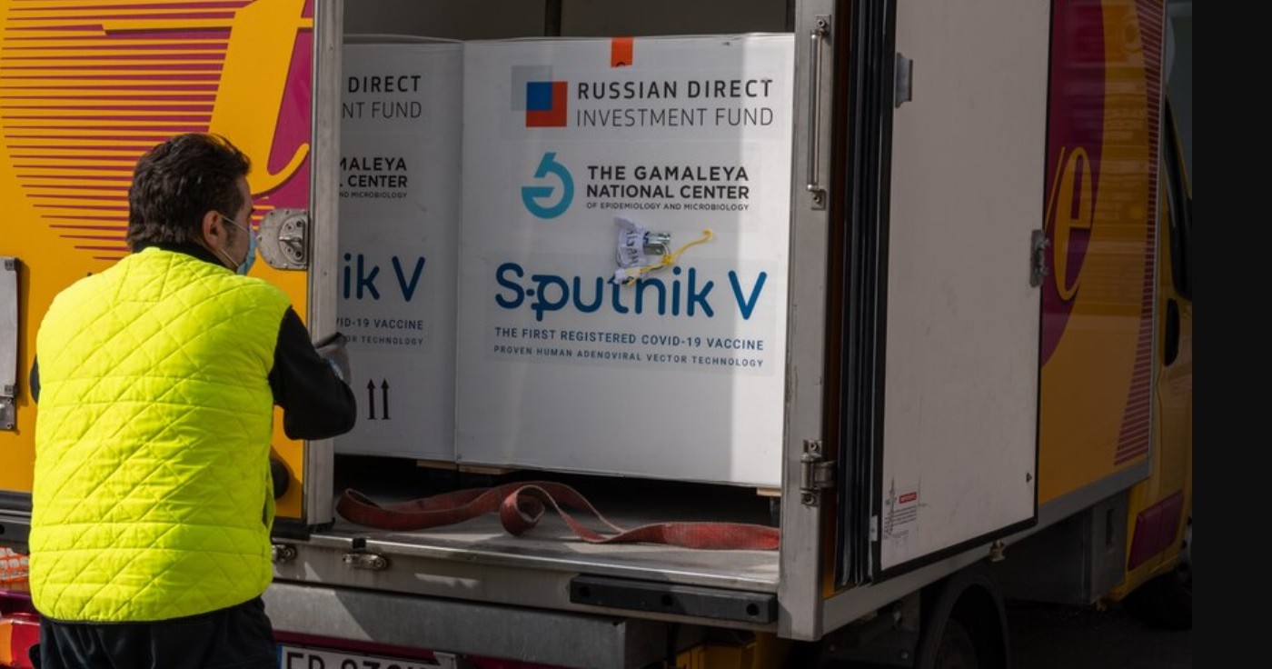 Italia enviará inspectores a Rusia para "verificar los estándares" de producción de la Sputnik | Internacionales