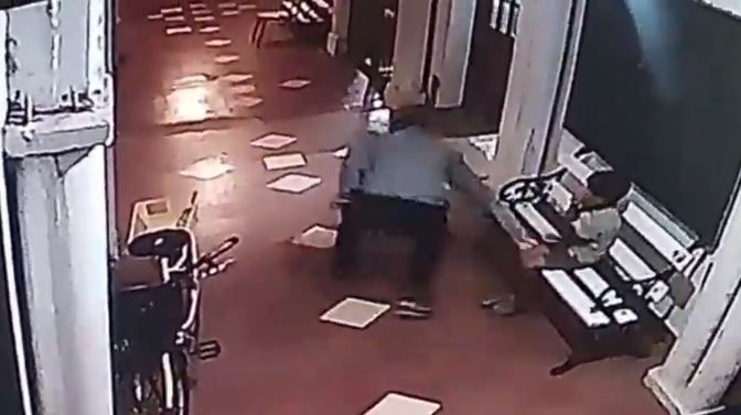 VIDEO: Le robó el celular a un nene de 5 años en una iglesia | Telefe Noticias