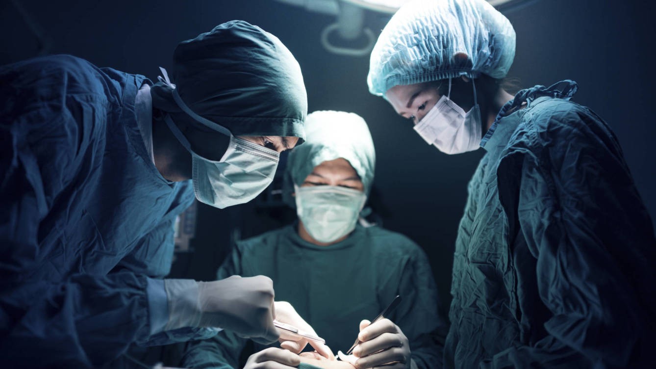 Se inyectaba aceite de motor para alargarse el pene y le salió un tumor | Internacionales