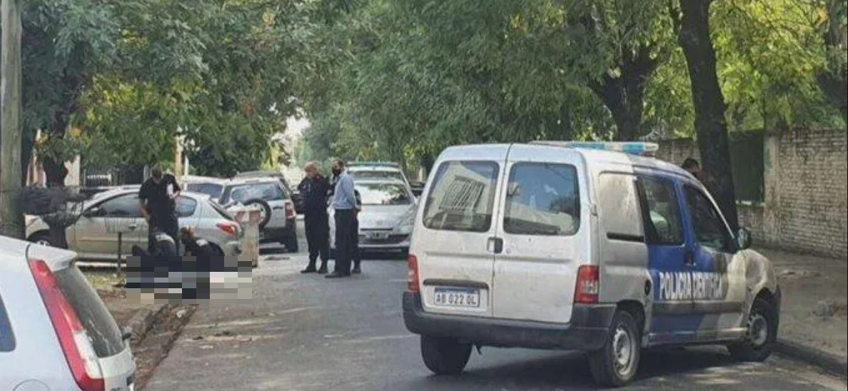 Baleó a su expareja en la calle cuando llevaba al hijo a la escuela y se quitó la vida | Actualidad