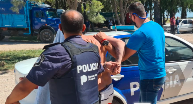 Víctimas de su propio engaño: se hizo pasar por una abuela y detuvieron a dos estafadores | Telefe Noticias