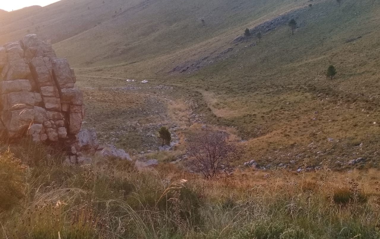 Un hombre murió de un paro cardíaco mientras escalaba el cerro Tres Picos | Actualidad