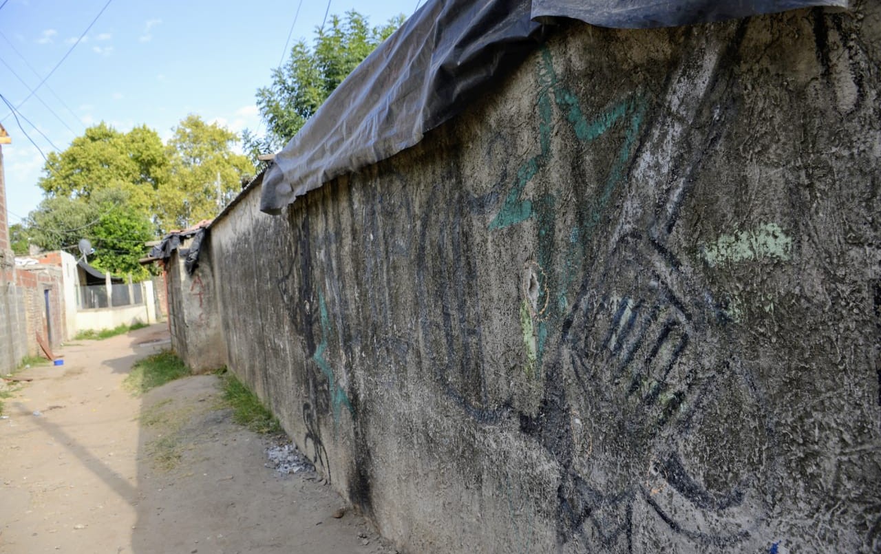 Balacera en Rosario: Asesinaron a tres hombres en barrio Triángulo | Actualidad