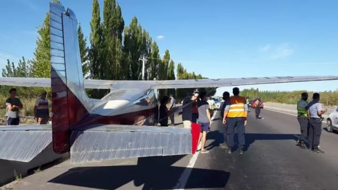 VIDEO: Una avioneta aterrizó de emergencia en una ruta | Telefe Noticias