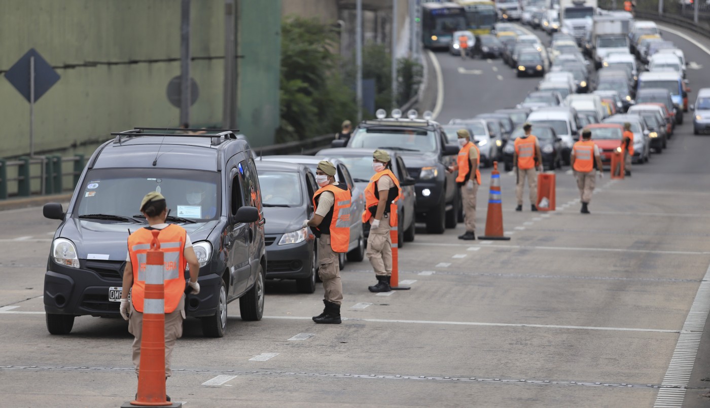 El Gobierno aclaró que "hoy no se están estudiando restricciones ni confinamiento" | Actualidad