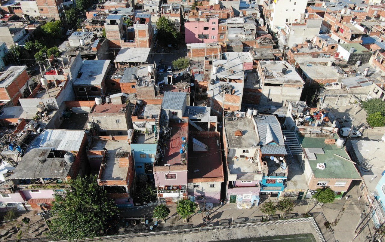 Desbaratan una banda que utilizaba menores de edad para la venta de droga en Ciudad Oculta | Actualidad