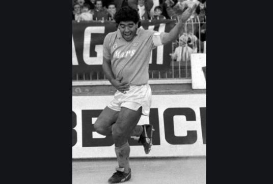 Exfutbolista uruguayo Carrizo estrenó cuarta versión del tango “AD10S” en homenaje a Maradona | Espectáculos