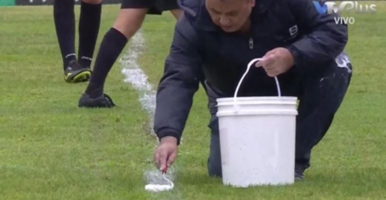 La pintura y un rodillo, protagonistas en la previa de Progreso y Peñarol | Deportes