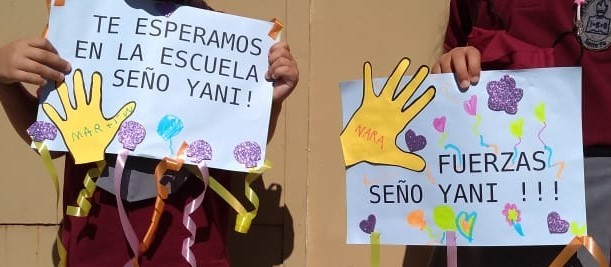 Abrazo simbólico a un hospital de Santa Fe bajo la consigna “Fuerzas, Seño Yani” | Actualidad