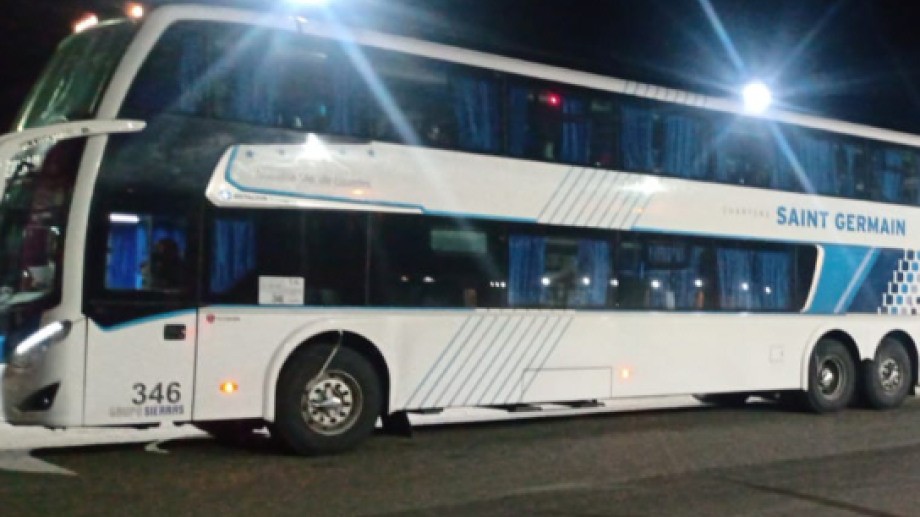 Control de rutina en un micro de larga distancia: 25 pasajeros dieron positivo de covid | Actualidad