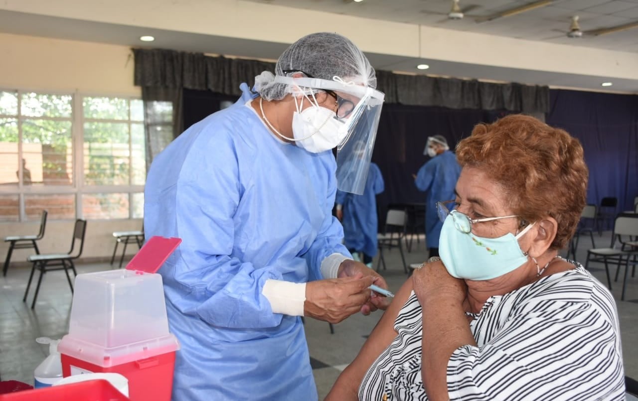 Estudio argentino: vacuna Sputnik genera anticuerpos en el 94% de quienes reciben una sola dosis | Actualidad
