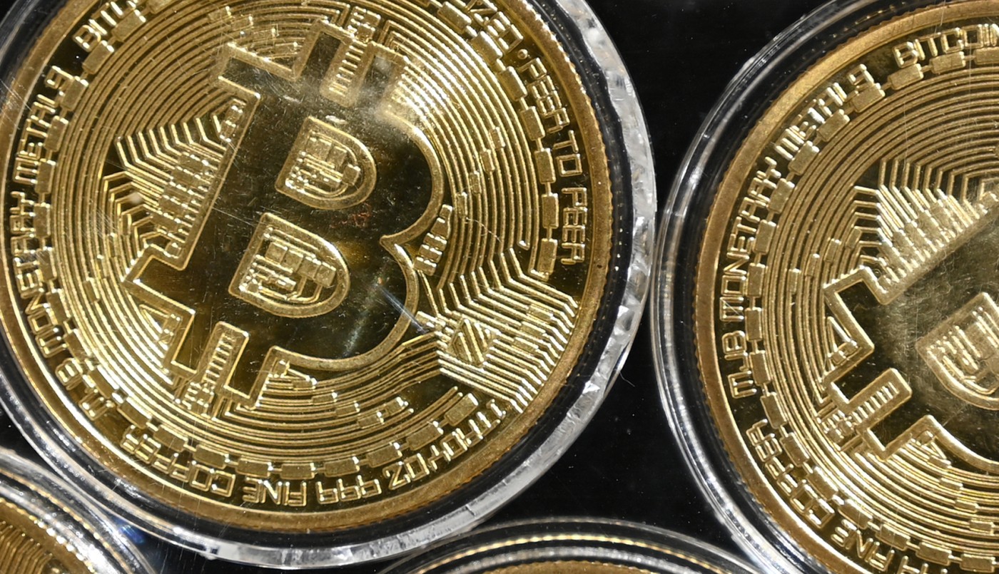 El bitcoin superó los US$ 63.000 y batió su récord de cotización | Internacionales