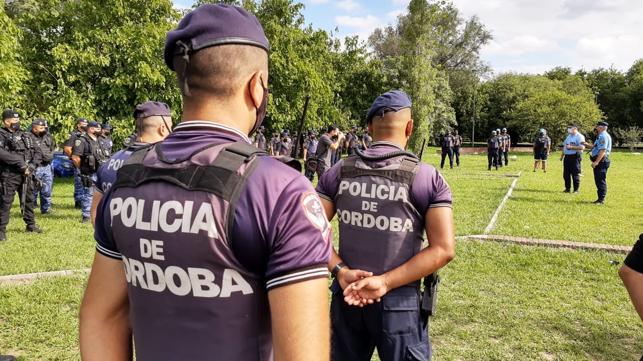 Cinco detenidos por robar disfrazados de policía | VIDEOS TFN CORDOBA