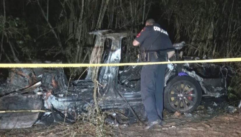 Un accidente de un auto Tesla “sin nadie al volante” dejó dos muertos en EE.UU. | Internacionales