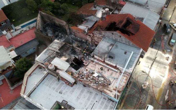 Voraz incendio en una pinturería de Vicente López | Actualidad