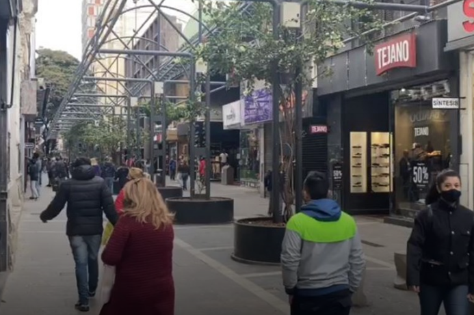 Empleados de comercio con acuerdo salarial, 32 por ciento y revisión en enero 2022 | Córdoba