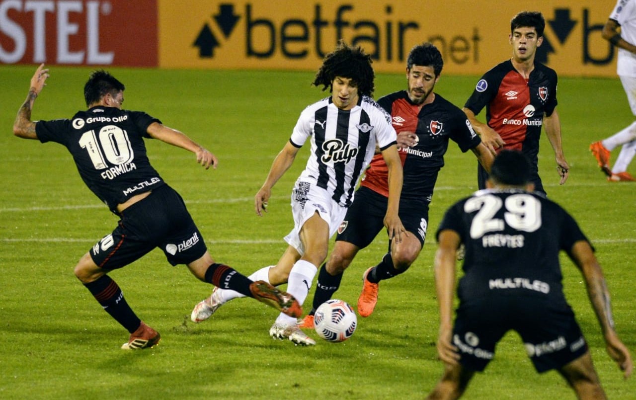 Sudamericana: Newell's sufrió una dura derrota en noche de polémicas | Deportes