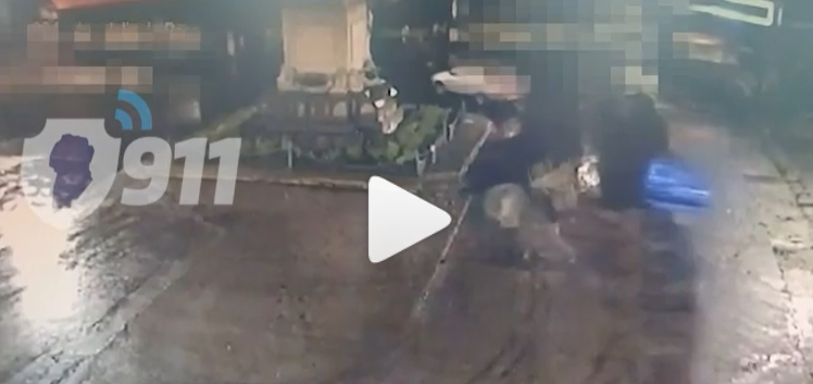 VIDEO: Se llevaban “el bar a su casa” y los capturaron robando las mesas y sillas | Córdoba