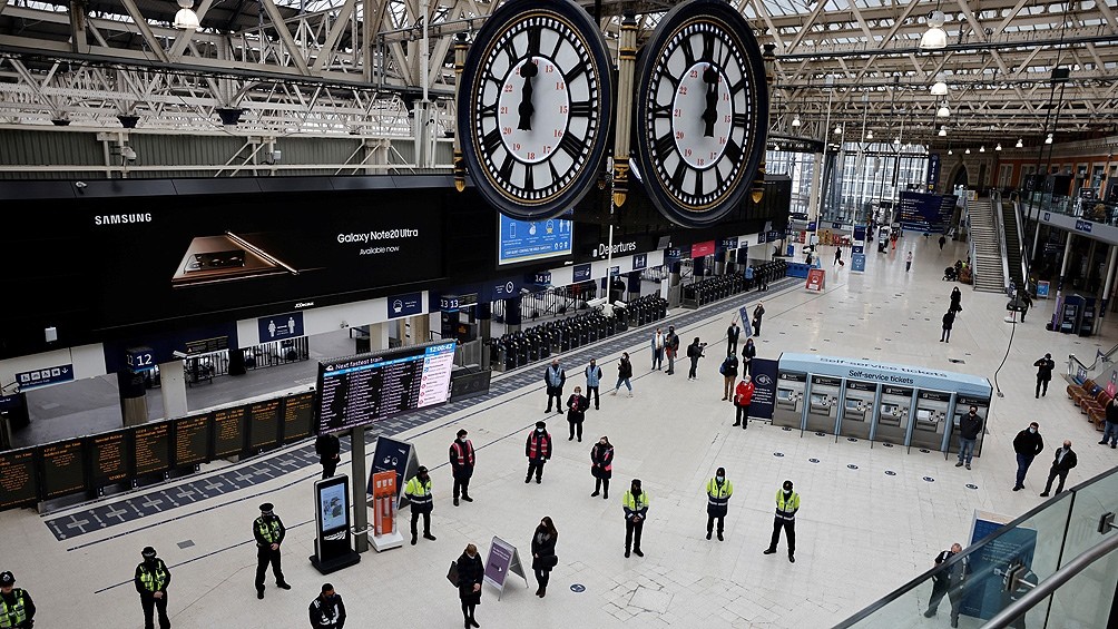 Elecciones en Reino Unido: el protocolo pide a los votantes llevar su propio lápiz por seguridad | Internacionales