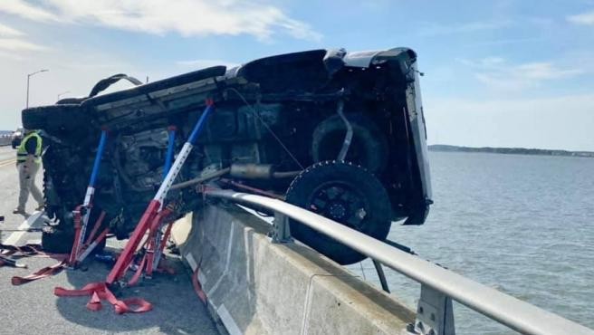 Testigo de un accidente se tiró al río para salvar a una bebé | Internacionales