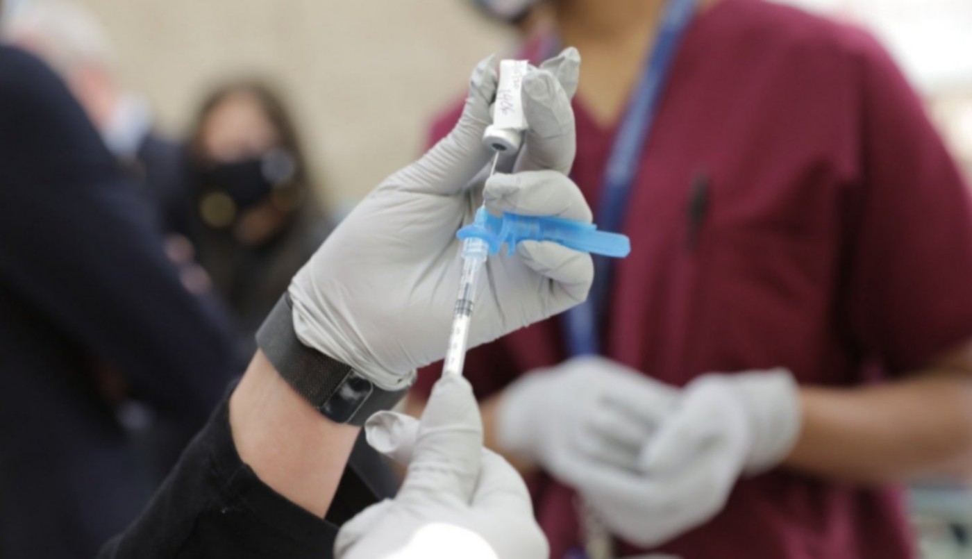 Avanzan las reuniones para probar y fabricar la vacuna israelí contra el coronavirus en Argentina | Actualidad